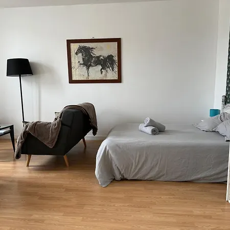 ღ Ourasi • Termes, Centre-ville & Parking Rochefort (Charente-Maritime)