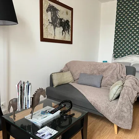 ღ Ourasi • Termes, Centre-ville & Parking Apartamento